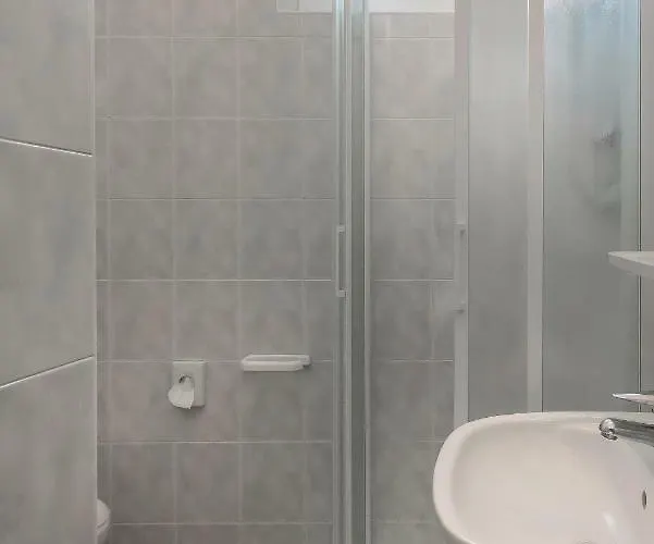 Pokój typu standard z dwoma pojedynczymi łóżkami